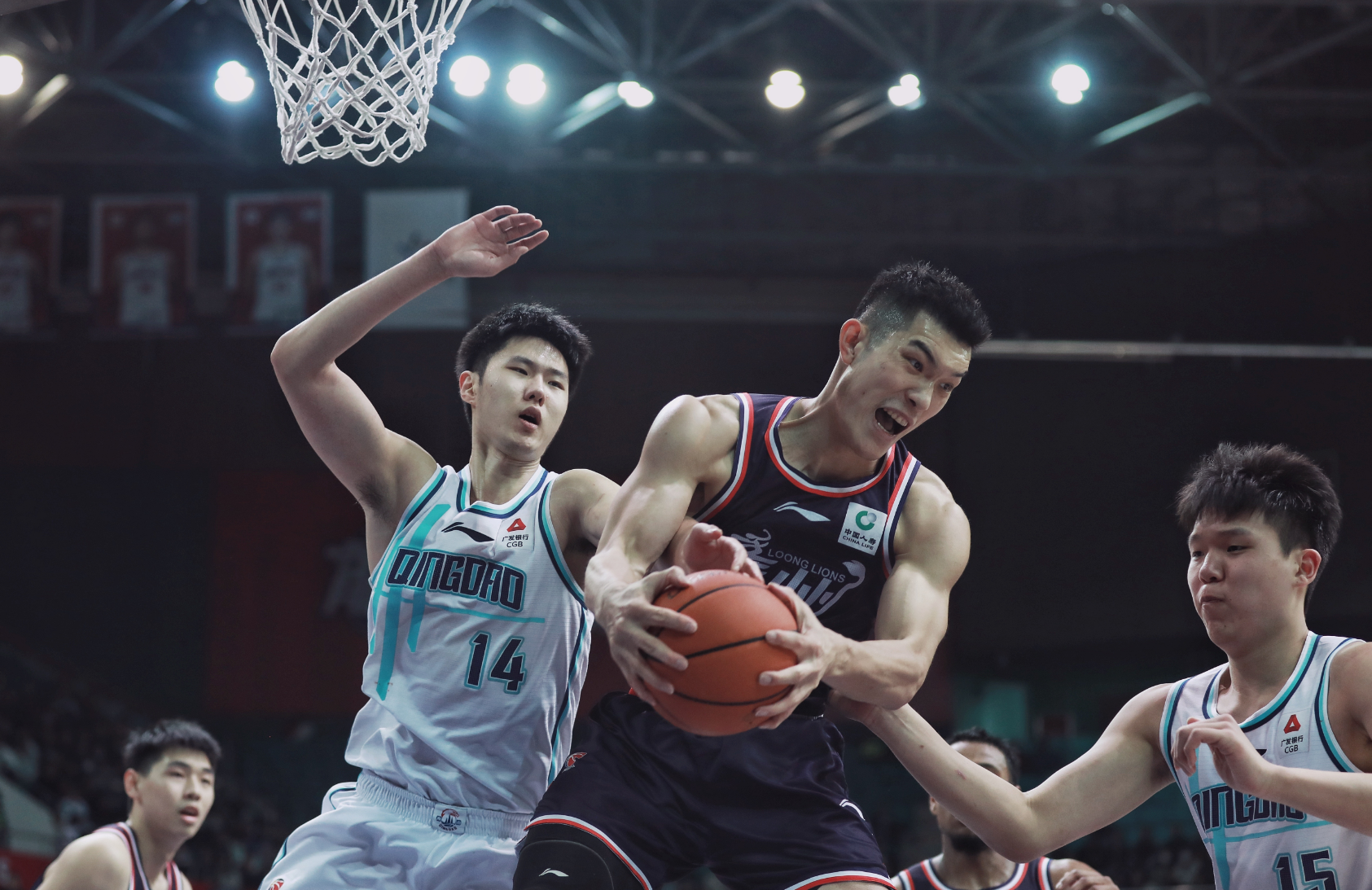 冲刺阶段费耶诺德调整名单以备德国杯,刷新队史纪录环节打磨,气氛紧张,轮换策略成焦点的简单介绍 冲刺阶段费耶诺德调整名单以备德国杯,刷新队史纪录环节打磨,气氛紧张,轮换策略成焦点的简单介绍