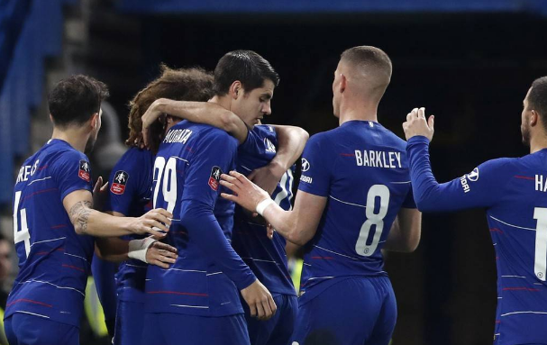 英雄联盟官网-足总杯今晨走向成谜，上海申花调整名单，话题不断，轮换策略成焦点的简单介绍