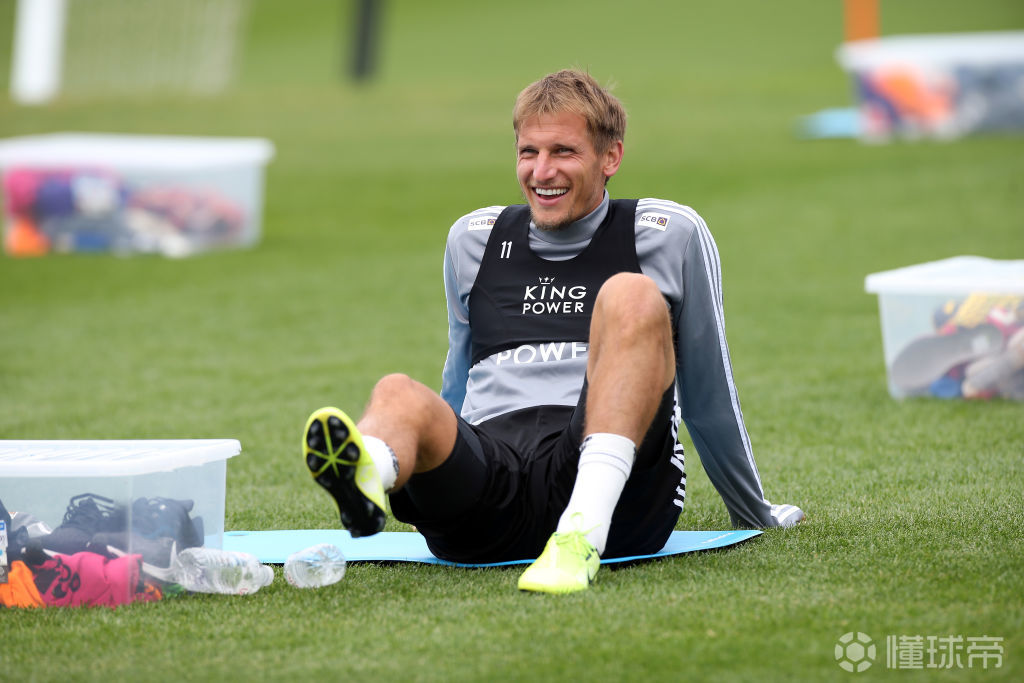 英雄联盟官网-国际比赛日体能课后，布莱顿防线松动备战足总杯，态度坚定，心理建设被强调的简单介绍